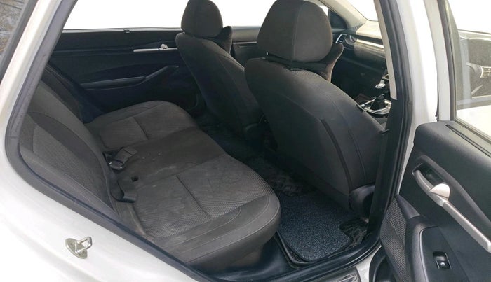 2022 KIA SELTOS HTK PLUS 1.5, Petrol, Manual, 1,14,831 km, interior