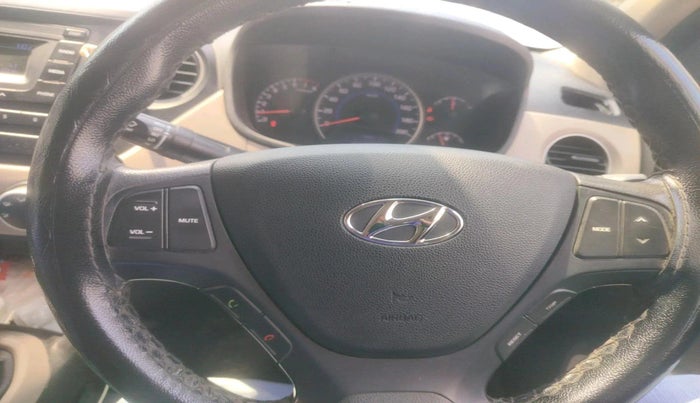 2018 Hyundai Grand i10 MAGNA 1.2 KAPPA VTVT, Petrol, Manual, 1,23,886 km, interior