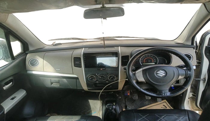 2015 Maruti Wagon R 1.0 VXI, CNG, Manual, 1,30,179 km, interior