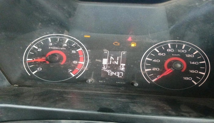 2016 Mahindra Kuv100 K4 6 STR, Petrol, Manual, 73,437 km, interior