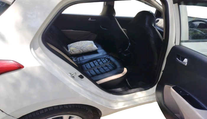 2015 Hyundai Grand i10 SPORTZ 1.2 KAPPA VTVT, Petrol, Manual, 52,357 km, interior