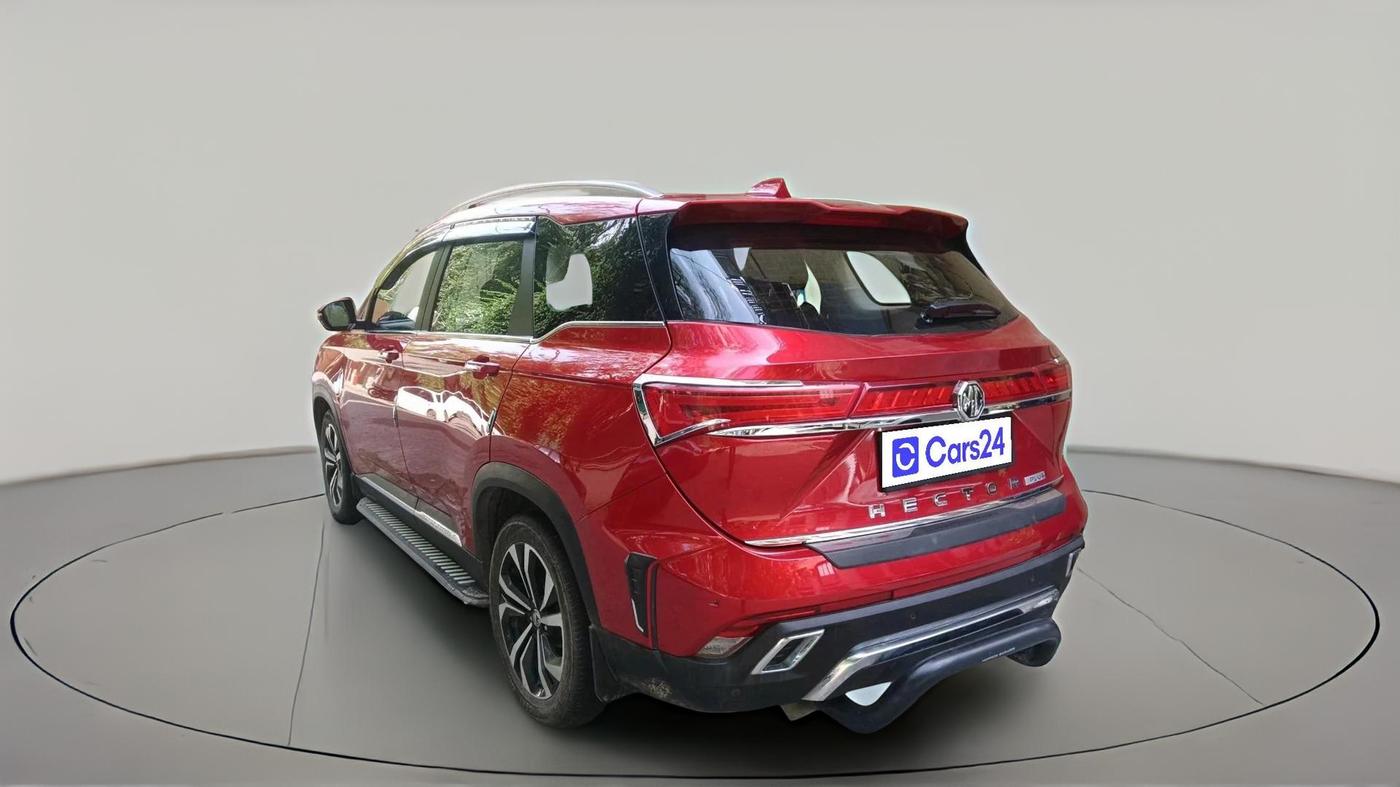 2024 MG HECTOR PLUS SHARP PRO 1.5 TURBO MT 6 STR, Petrol, Manual, 17,118 km, exterior