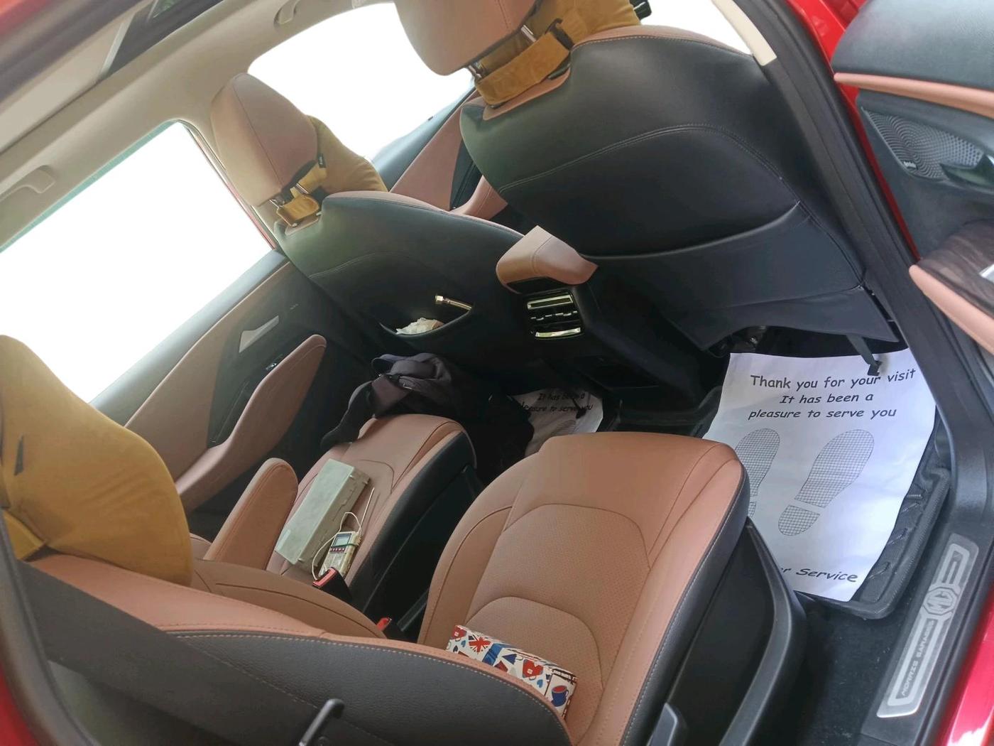 2024 MG HECTOR PLUS SHARP PRO 1.5 TURBO MT 6 STR, Petrol, Manual, 17,118 km, interior