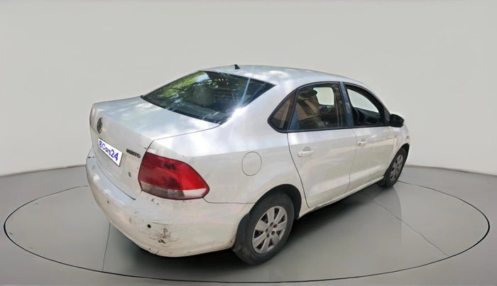 2011 Volkswagen Vento TRENDLINE 1.6, Petrol, Manual, 98,833 km, exterior