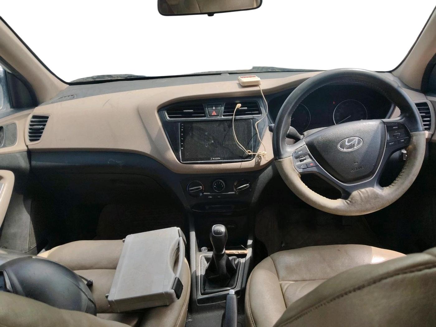 2016 Hyundai Elite i20 MAGNA 1.2, CNG, Manual, 74,134 km, interior