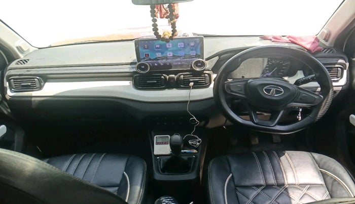 2023 Tata PUNCH PURE MT, CNG, Manual, 42,368 km, interior