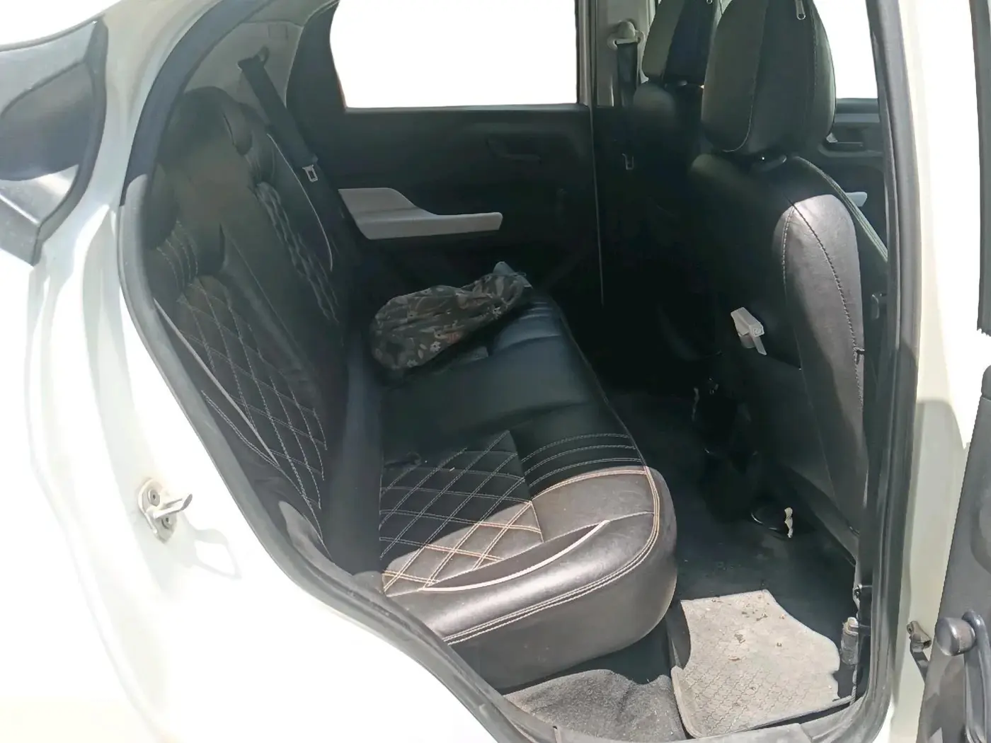 2023 Tata PUNCH PURE MT, CNG, Manual, 42,368 km, interior