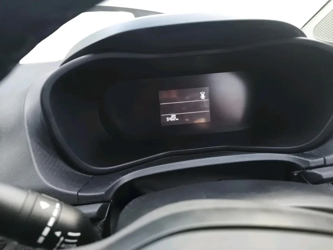 2023 Tata NEXON PURE SUNROOF 1.2 PETROL, Petrol, Manual, 5,402 km, interior