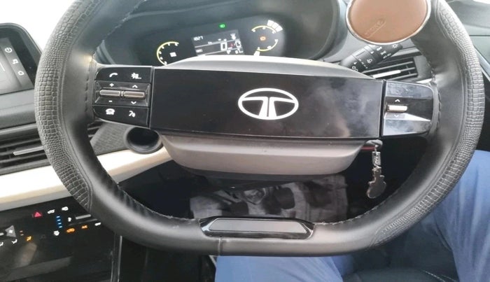 2023 Tata NEXON PURE SUNROOF 1.2 PETROL, Petrol, Manual, 5,402 km, interior