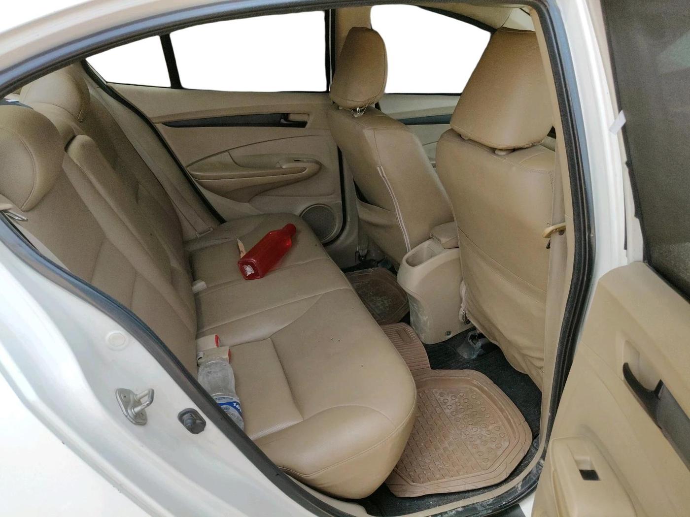 2011 Honda City 1.5L I-VTEC S MT, CNG, Manual, 1,66,902 km, interior