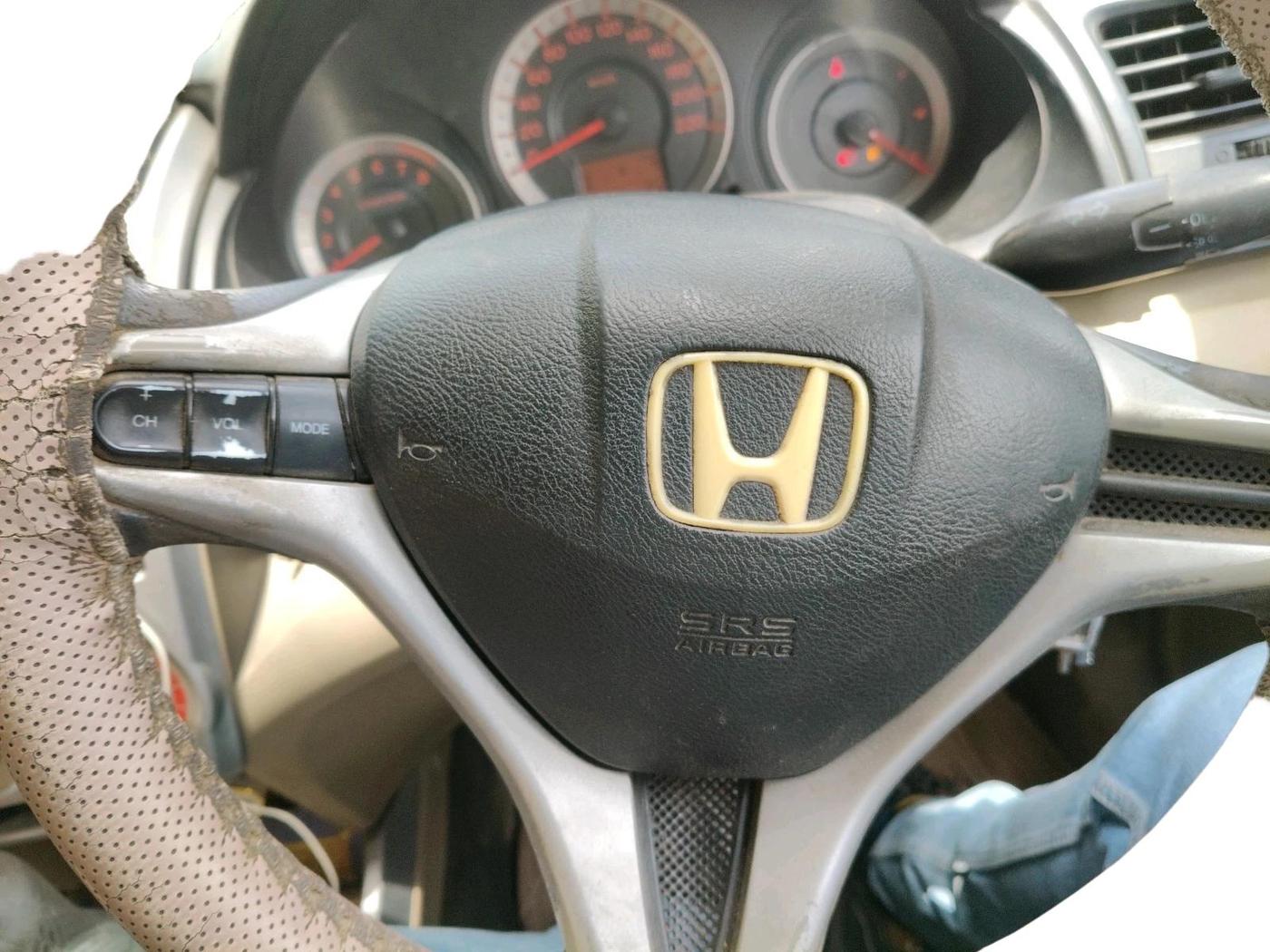 2011 Honda City 1.5L I-VTEC S MT, CNG, Manual, 1,66,902 km, interior