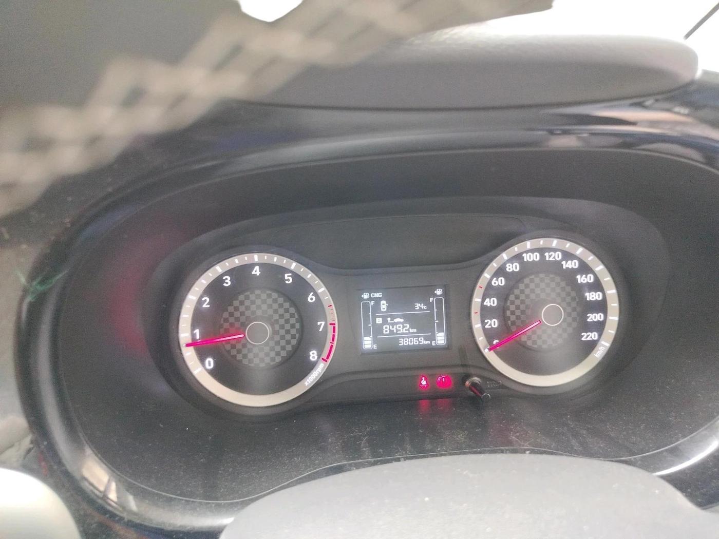 2022 Hyundai GRAND I10 NIOS SPORTZ 1.2 KAPPA VTVT CNG, CNG, Manual, 38,069 km, interior