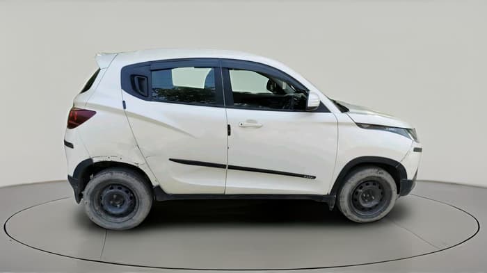 2016 Mahindra Kuv100 K4 PLUS 5 STR, CNG, Manual, 56,893 km, exterior