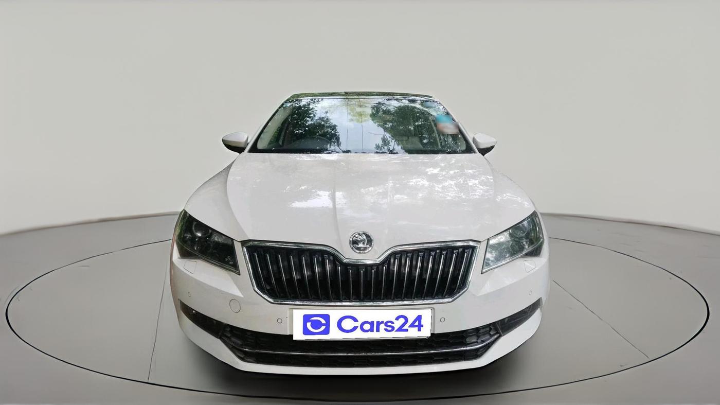 2019 Skoda Superb STYLE 1.8 TSI AT, Petrol, Automatic, 22,530 km, exterior