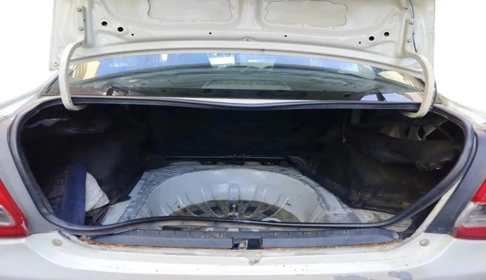 2011 Toyota Etios G, Petrol, Manual, 66,096 km, exterior