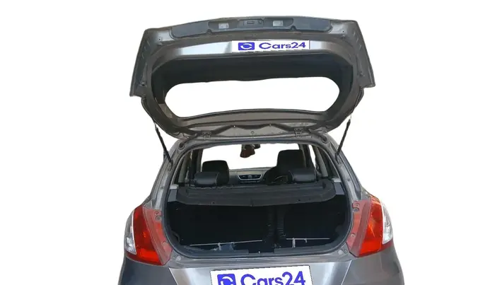 2015 Maruti Swift ZXI, Petrol, Manual, 92,472 km, exterior