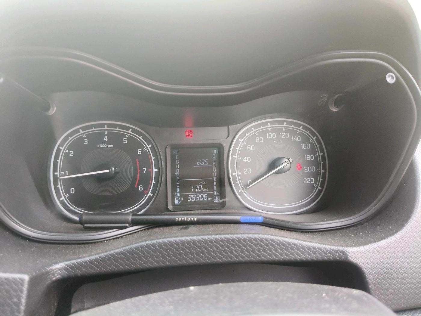 2022 Maruti BREZZA LXI, Petrol, Manual, 38,306 km, interior