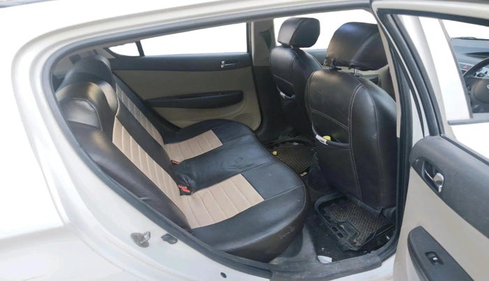 2012 Hyundai i20 MAGNA 1.2, CNG, Manual, 85,694 km, interior