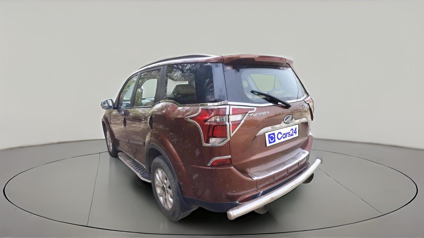 2018 Mahindra XUV500 W9, Diesel, Manual, 53,058 km, exterior