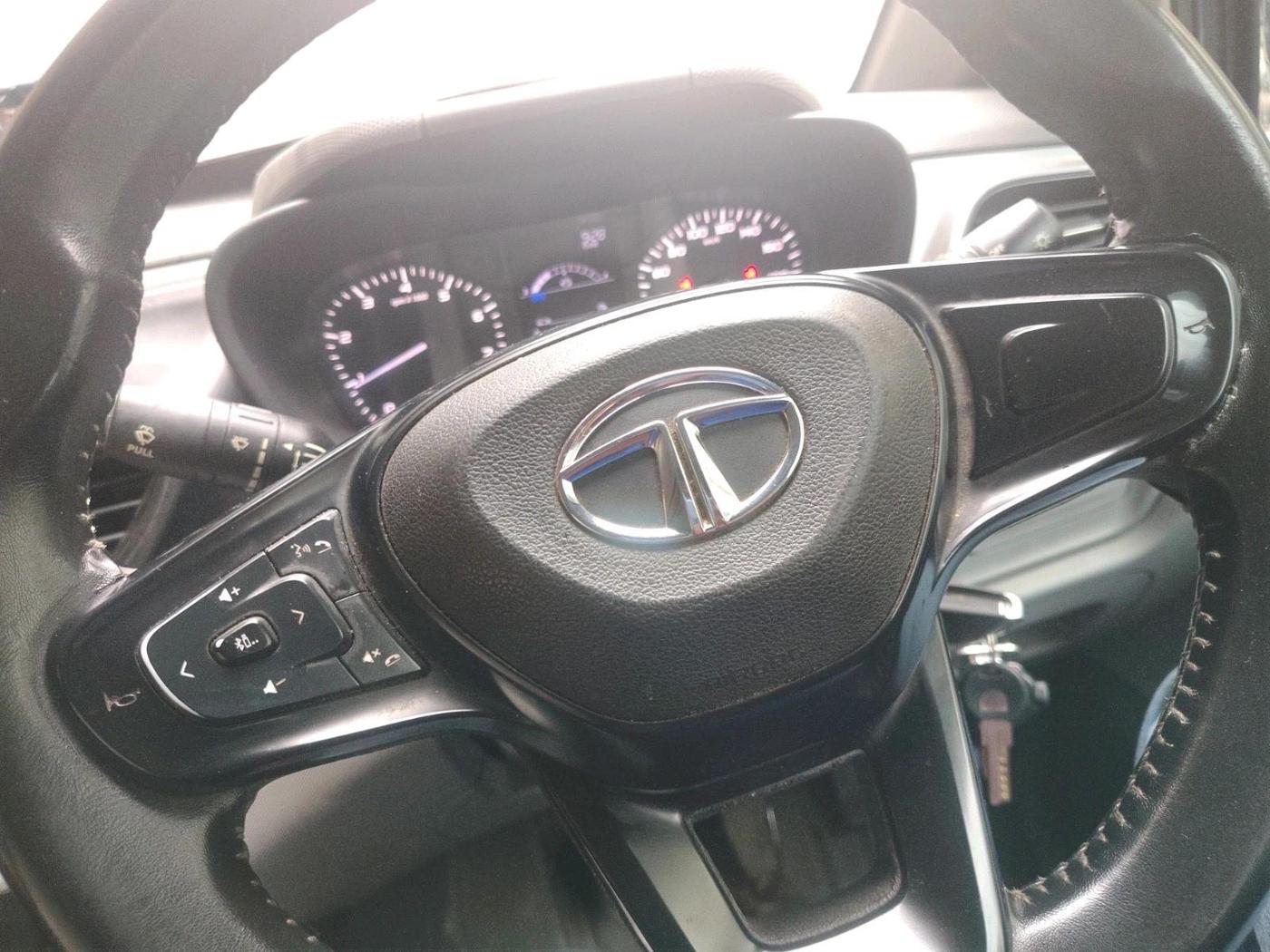 2021 Tata ALTROZ XE PETROL, CNG, Manual, 66,474 km, interior