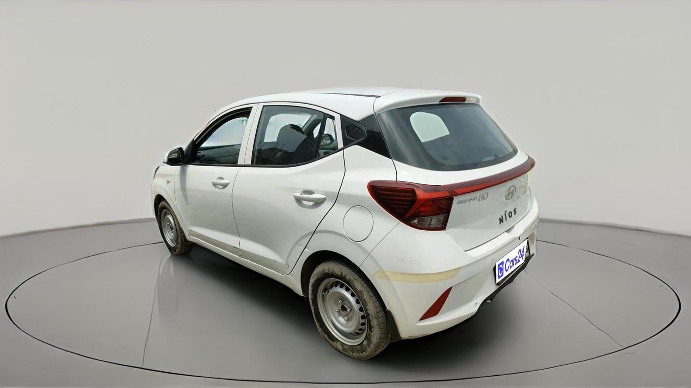 2024 Hyundai GRAND I10 NIOS ERA 1.2 KAPPA VTVT, CNG, Manual, 29,574 km, exterior