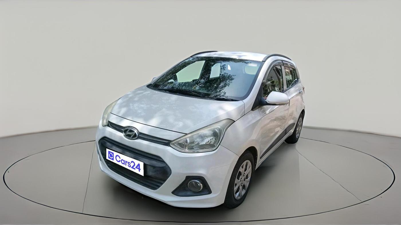 2013 Hyundai Grand i10 SPORTZ AT 1.2 KAPPA VTVT, Petrol, Automatic, 38,341 km, exterior