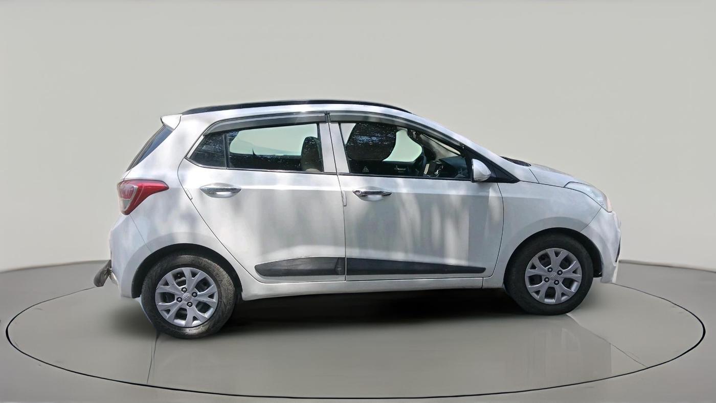 2013 Hyundai Grand i10 SPORTZ AT 1.2 KAPPA VTVT, Petrol, Automatic, 38,341 km, exterior