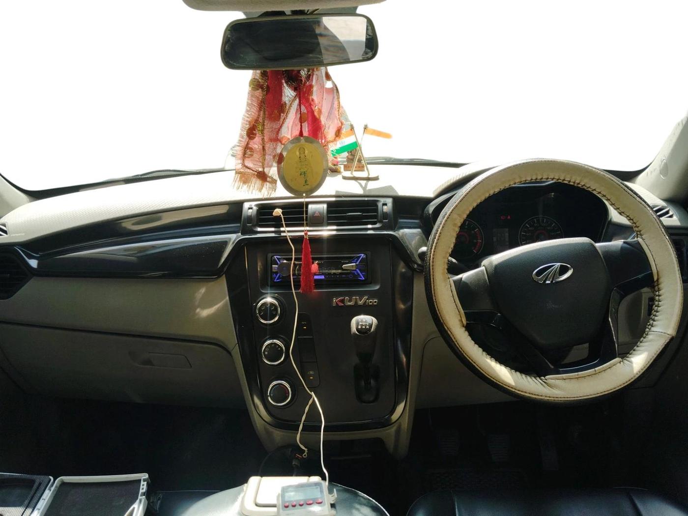 2016 Mahindra Kuv100 K4 PLUS 6 STR, Petrol, Manual, 58,678 km, interior