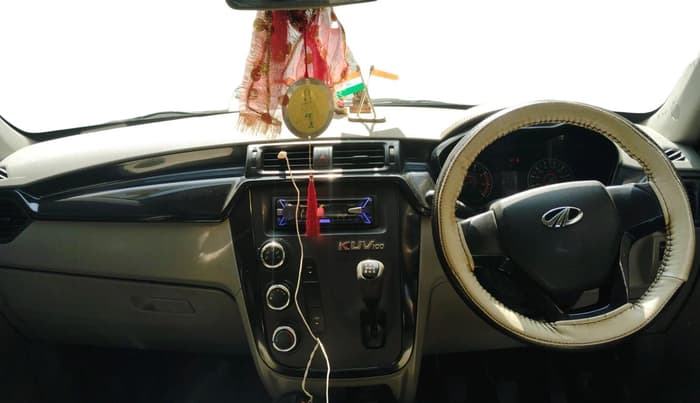 2016 Mahindra Kuv100 K4 PLUS 6 STR, Petrol, Manual, 58,678 km, interior