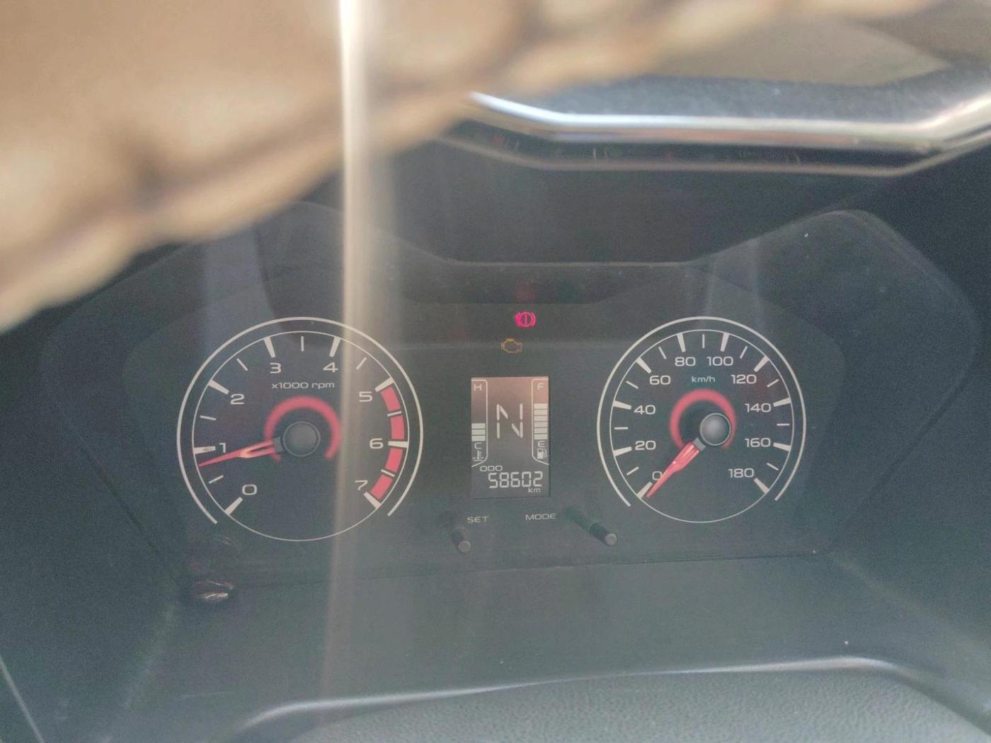 2016 Mahindra Kuv100 K4 PLUS 6 STR, Petrol, Manual, 58,678 km, interior