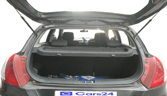 2015 Maruti Swift VXI, Petrol, Manual, 24,263 km, exterior