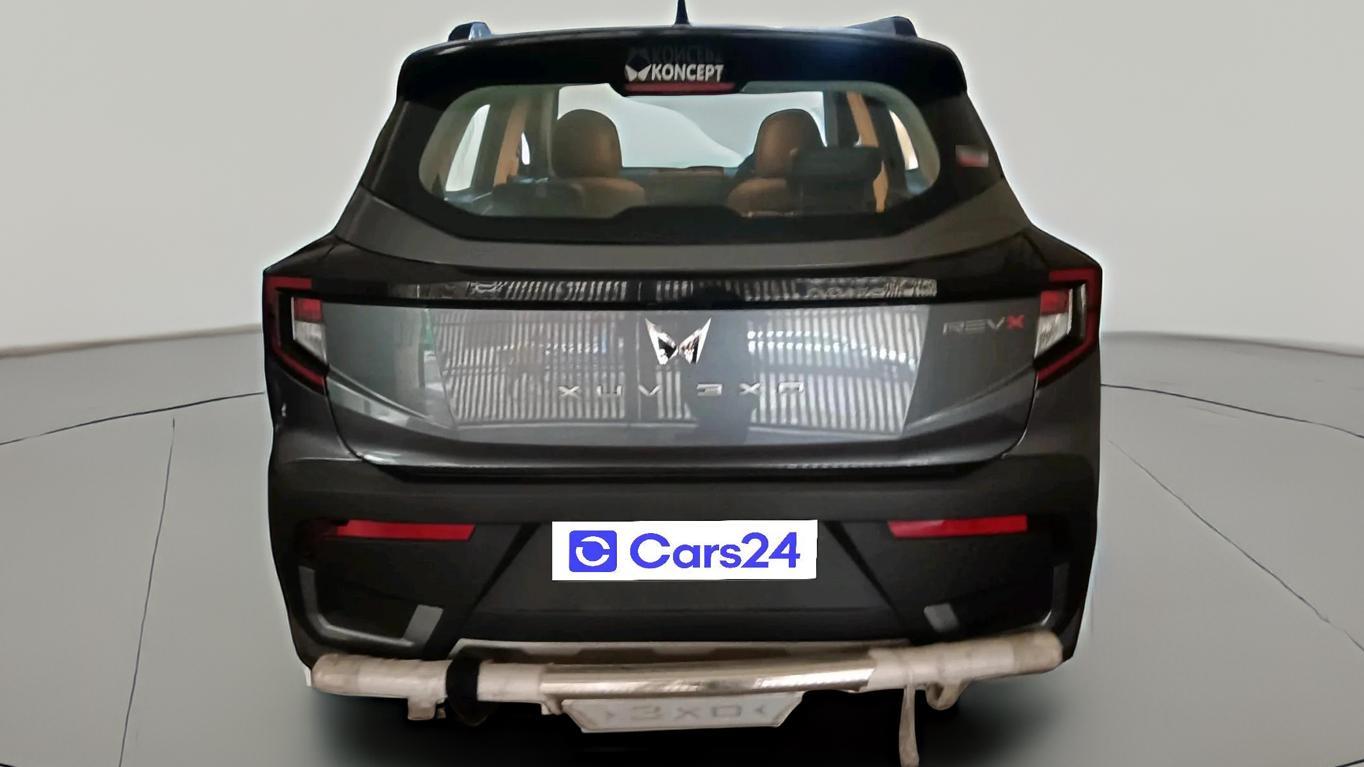 2025 Mahindra XUV 3XO REVX M 1.2 Petrol, Petrol, Manual, 514 km, exterior