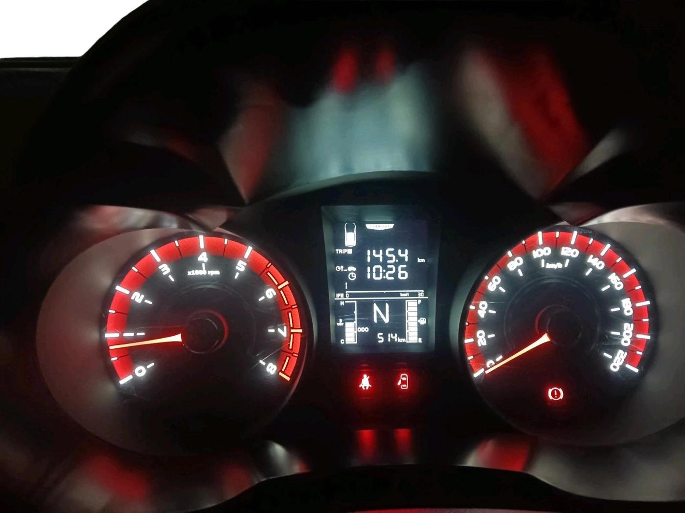 2025 Mahindra XUV 3XO REVX M 1.2 Petrol, Petrol, Manual, 514 km, interior