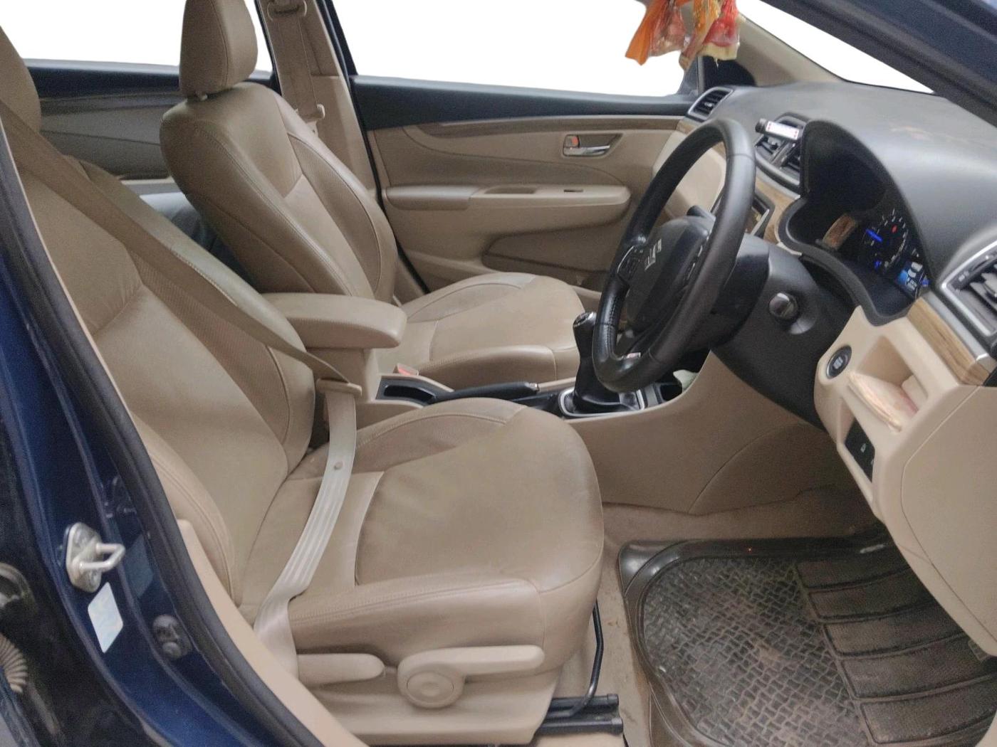 2018 Maruti Ciaz ALPHA 1.5 SHVS PETROL, Petrol, Manual, 39,249 km, interior