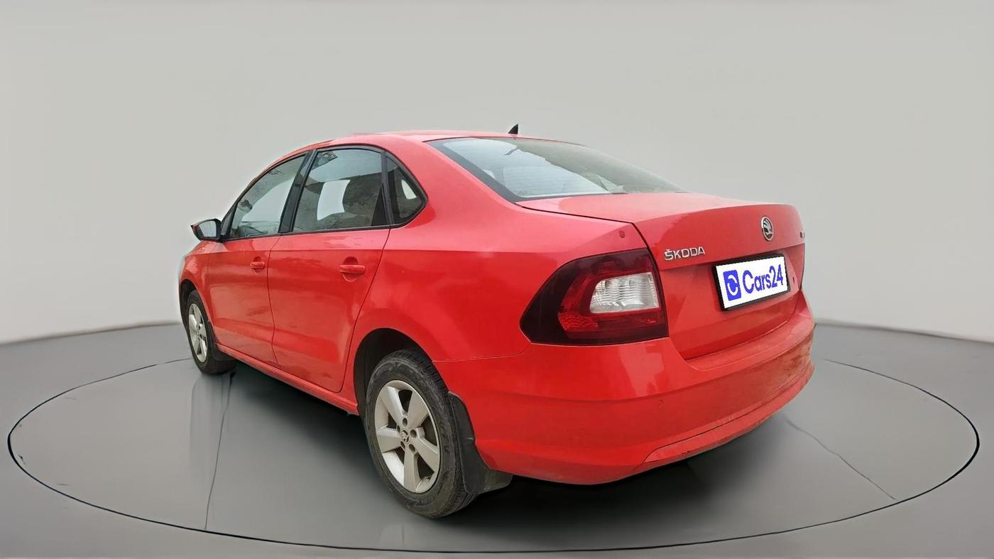 2016 Skoda Rapid AMBITION 1.5 TDI, Diesel, Manual, 1,68,262 km, exterior