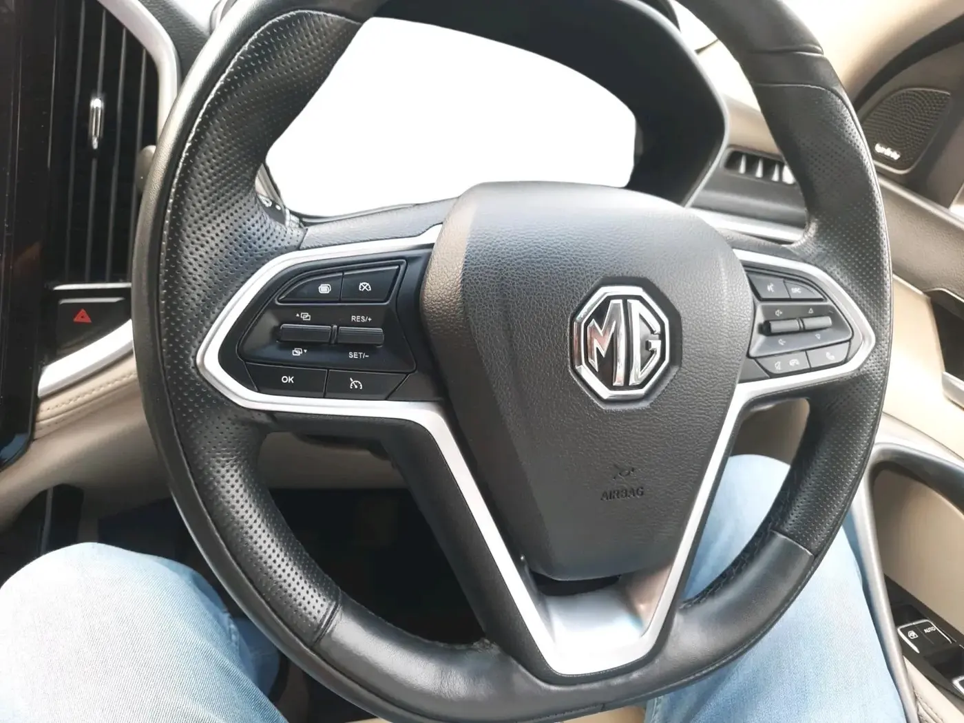 2021 MG HECTOR SHARP HYBRID 1.5 PETROL, Petrol, Manual, 28,750 km, interior