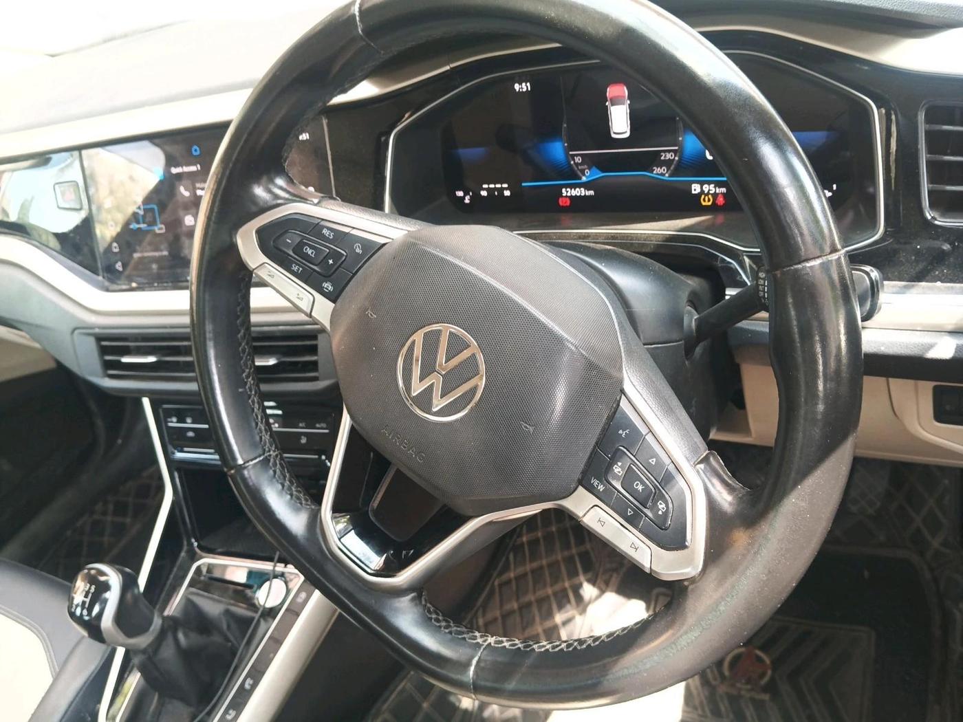 2024 Volkswagen VIRTUS TOPLINE TSI 1.0 MT, Petrol, Manual, 53,624 km, interior