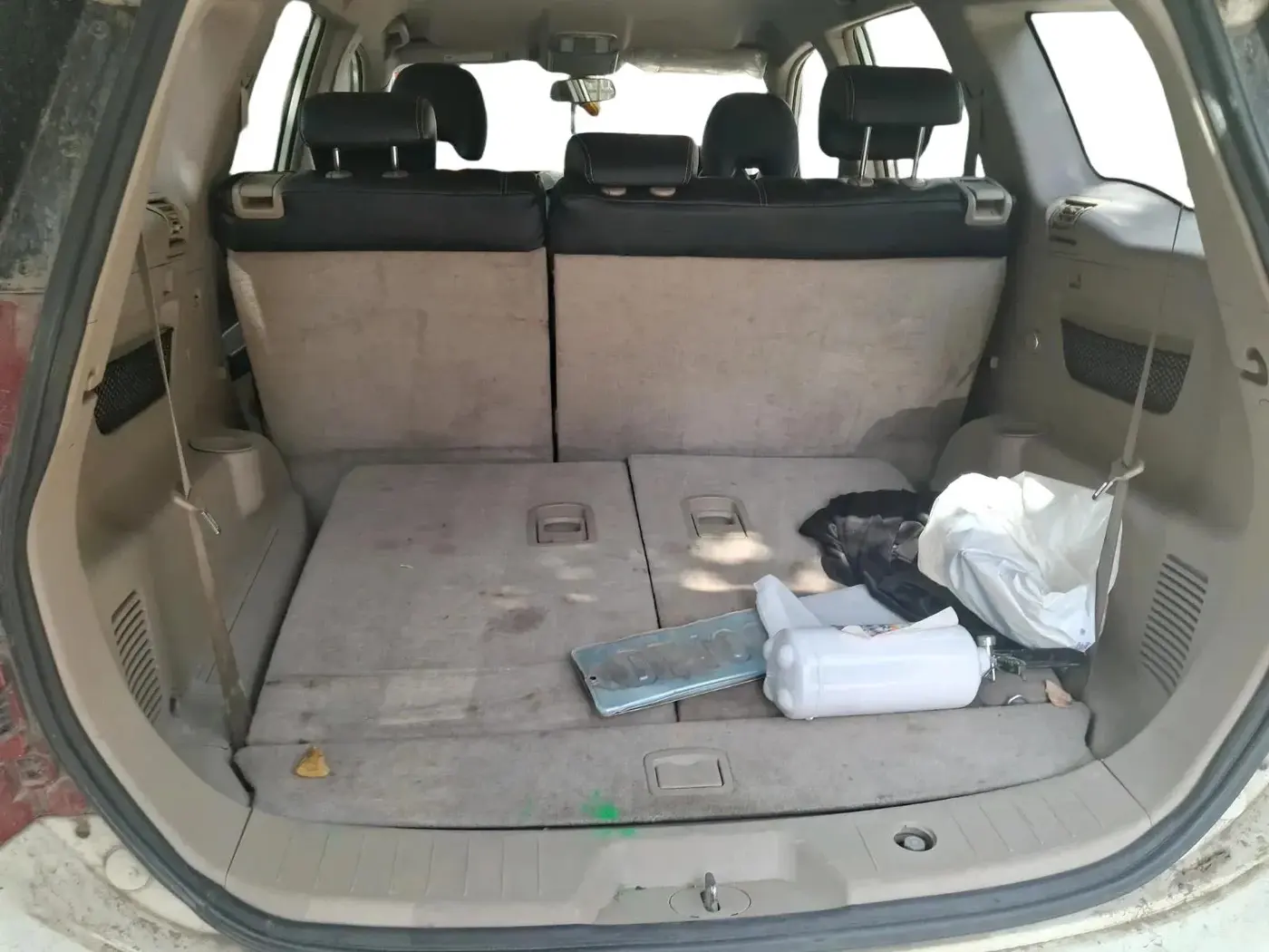 2016 Mahindra XUV500 W6 AT 1.99, Diesel, Automatic, 85,222 km, exterior