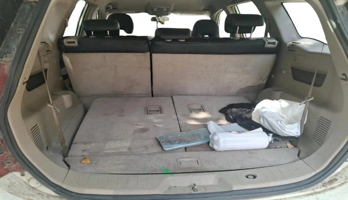 2016 Mahindra XUV500 W6 AT 1.99, Diesel, Automatic, 85,222 km, exterior