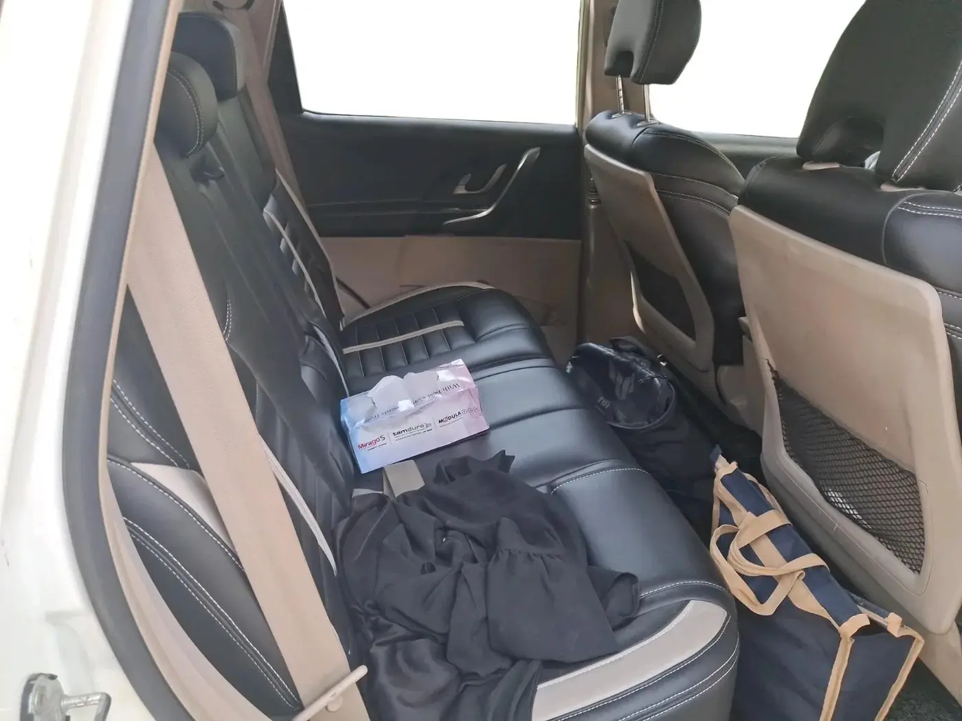 2016 Mahindra XUV500 W6 AT 1.99, Diesel, Automatic, 85,222 km, interior
