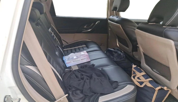 2016 Mahindra XUV500 W6 AT 1.99, Diesel, Automatic, 85,222 km, interior