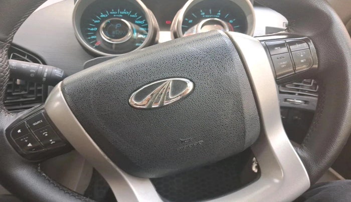 2016 Mahindra XUV500 W6 AT 1.99, Diesel, Automatic, 85,222 km, interior