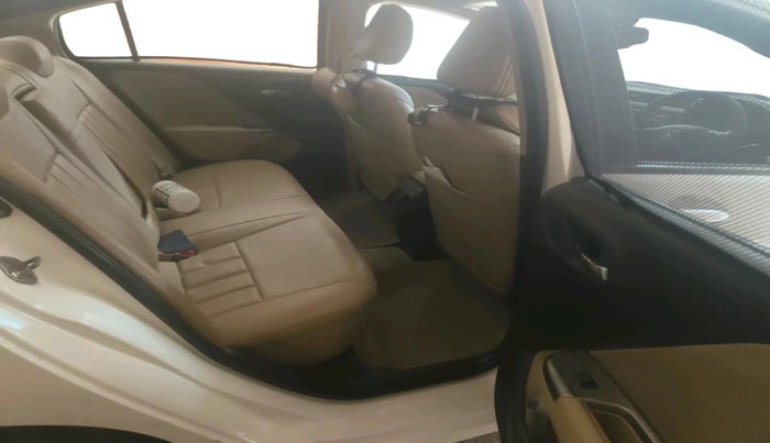 2015 Honda City 1.5L I-VTEC V MT, Petrol, Manual, 1,07,321 km, interior