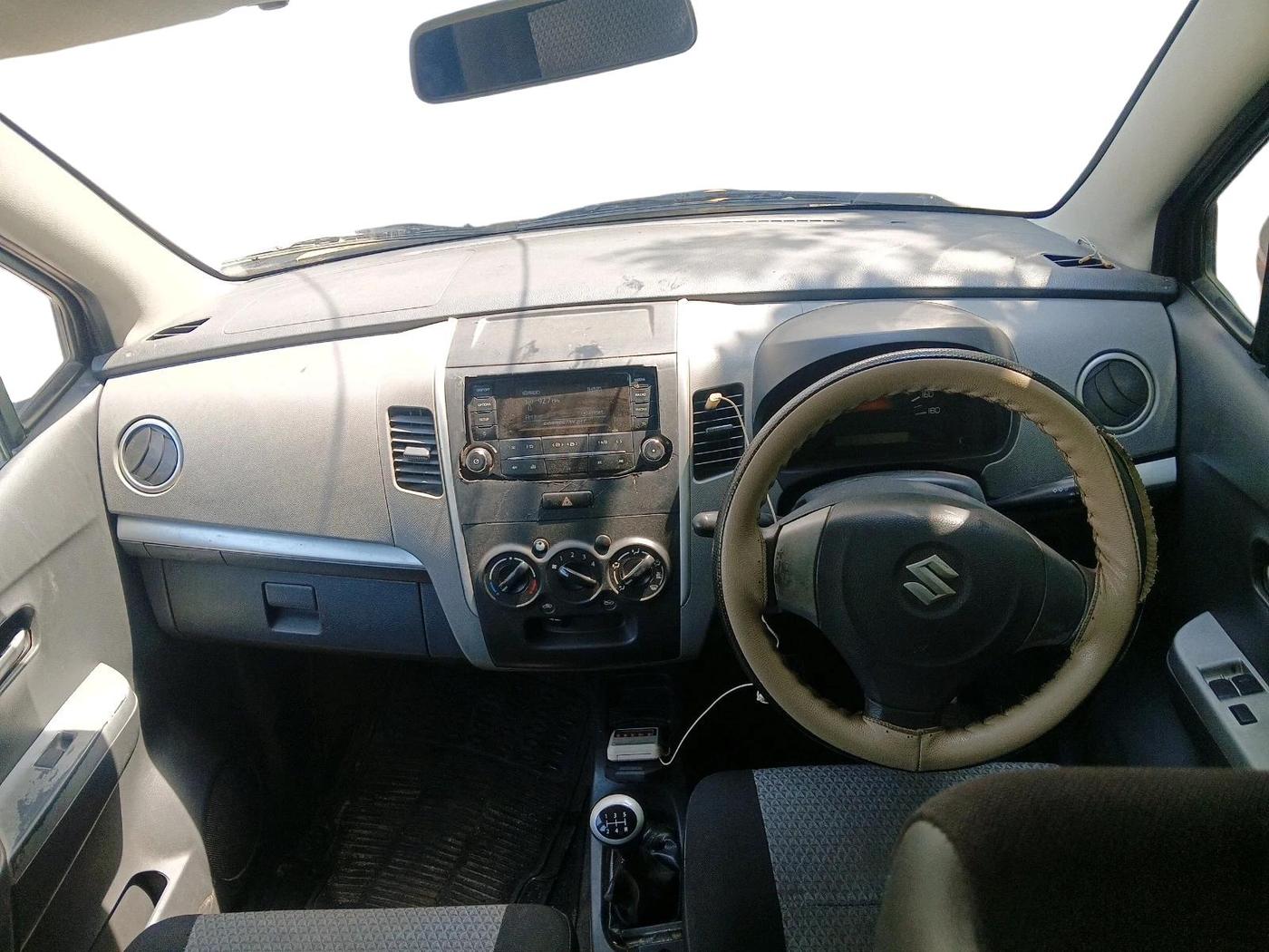 2012 Maruti Wagon R 1.0 LXI, CNG, Manual, 79,019 km, interior