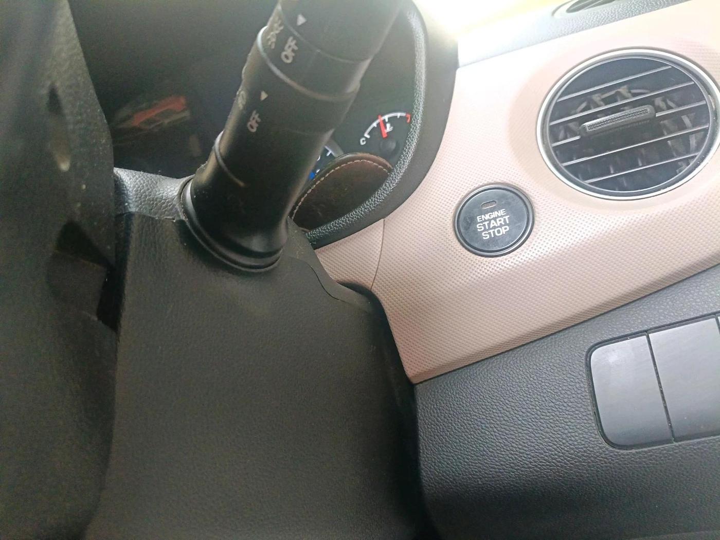 2014 Hyundai Grand i10 ASTA (O) 1.2 KAPPA VTVT, Petrol, Manual, 81,333 km, interior