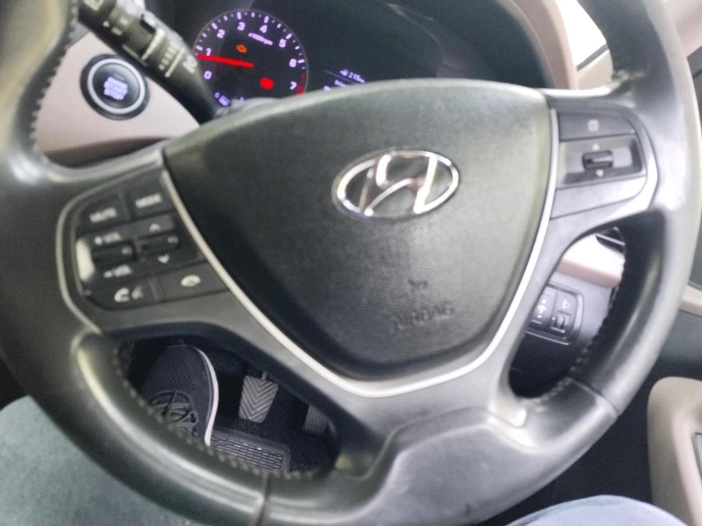 2018 Hyundai Elite i20 ASTA 1.2 (O), Petrol, Manual, 81,771 km, interior