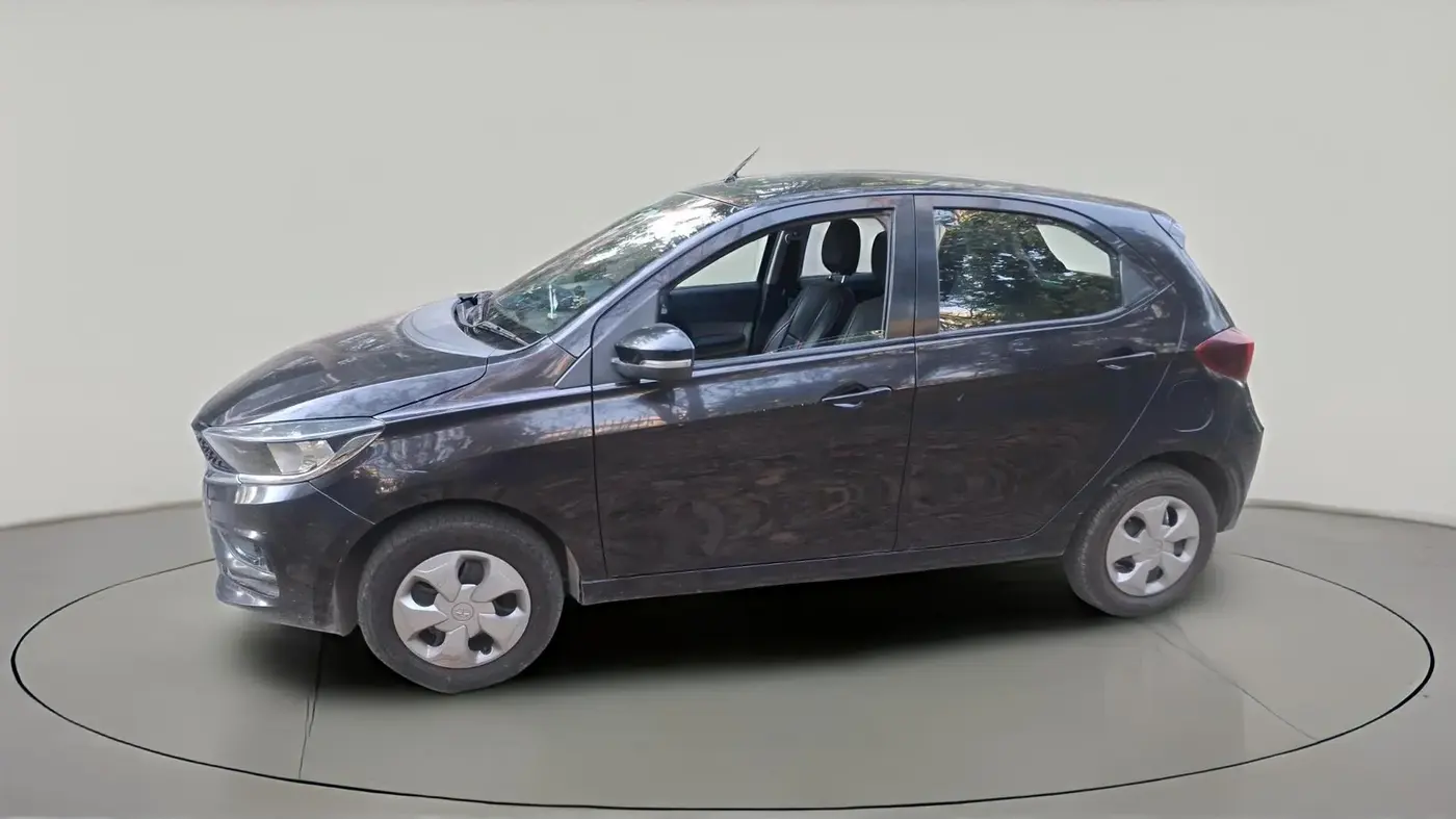 2022 Tata Tiago XT CNG, CNG, Manual, 66,160 km, exterior