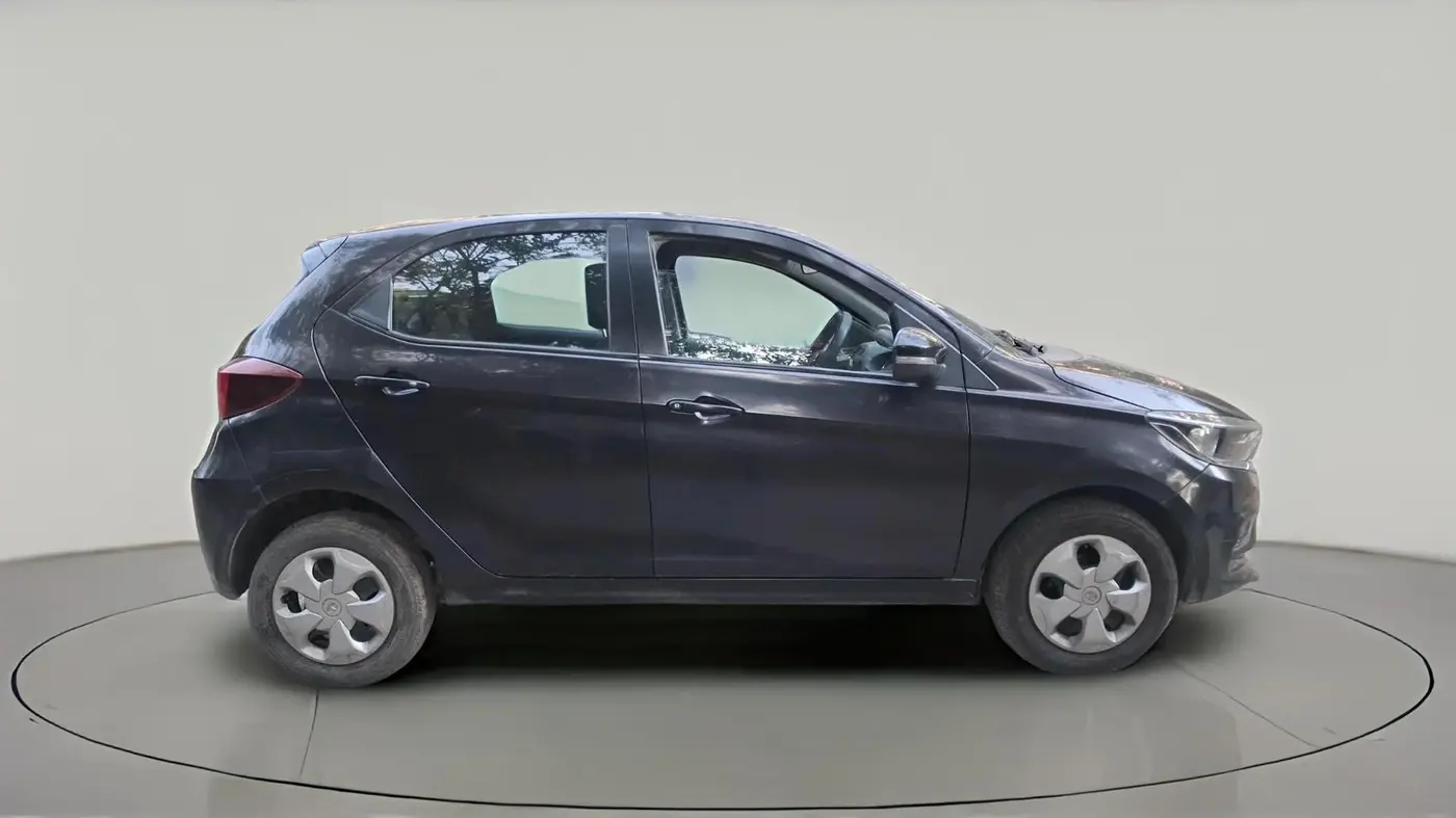 2022 Tata Tiago XT CNG, CNG, Manual, 66,160 km, exterior
