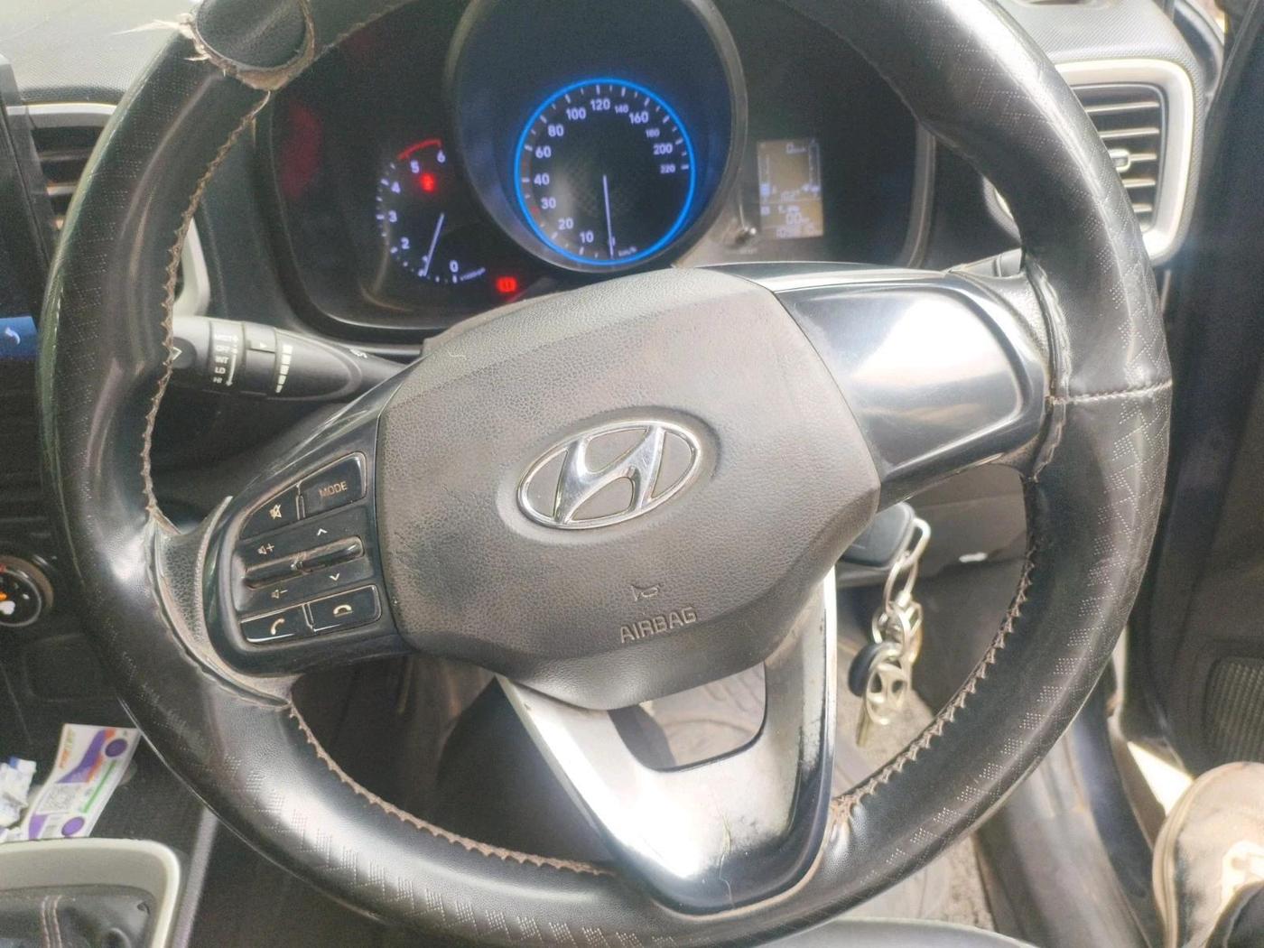 2020 Hyundai VENUE S 1.4 CRDI, Diesel, Manual, 1,09,810 km, interior