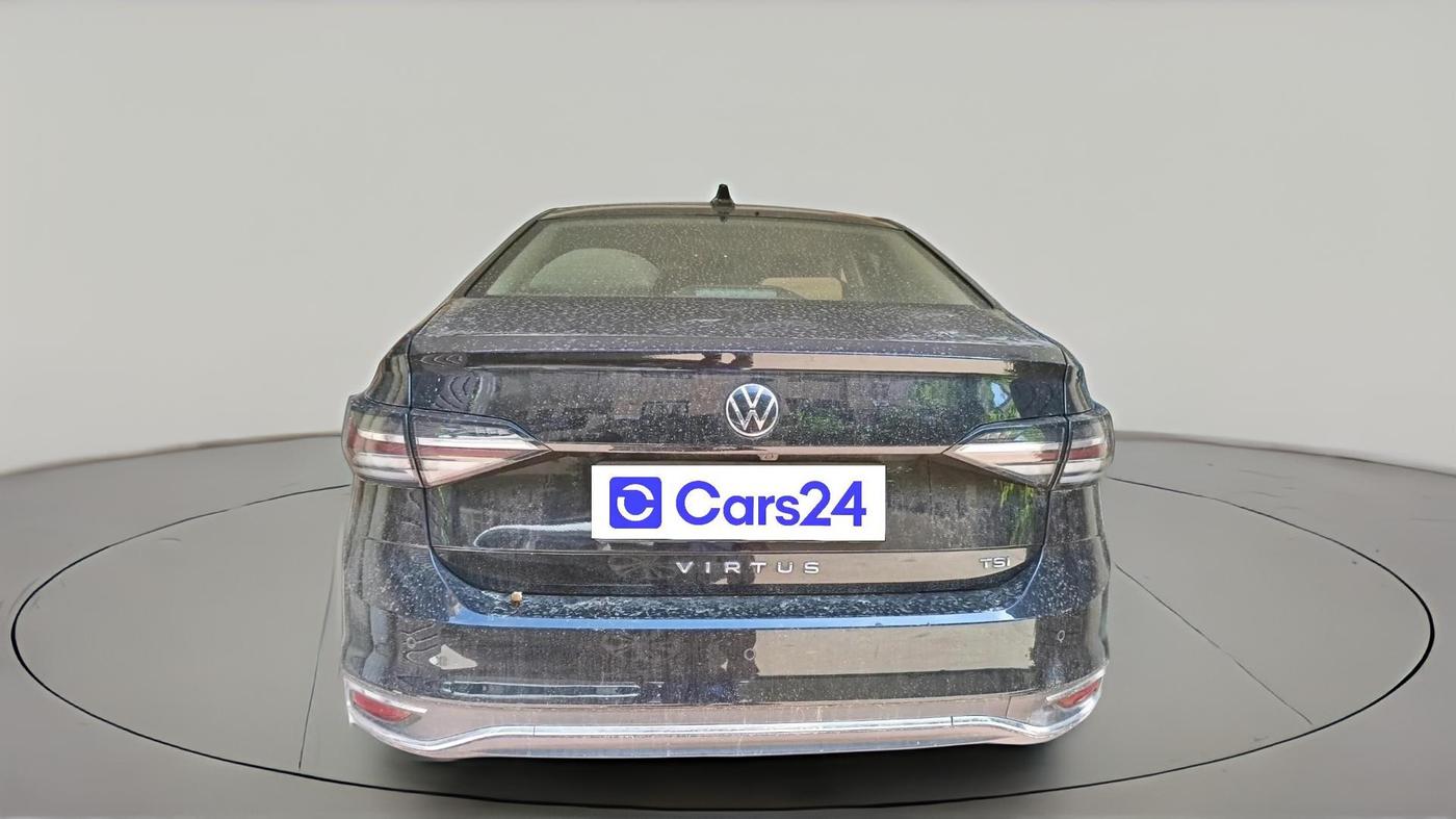 2026 Volkswagen VIRTUS TOPLINE TSI 1.0 MT, Petrol, Manual, 13,425 km, exterior